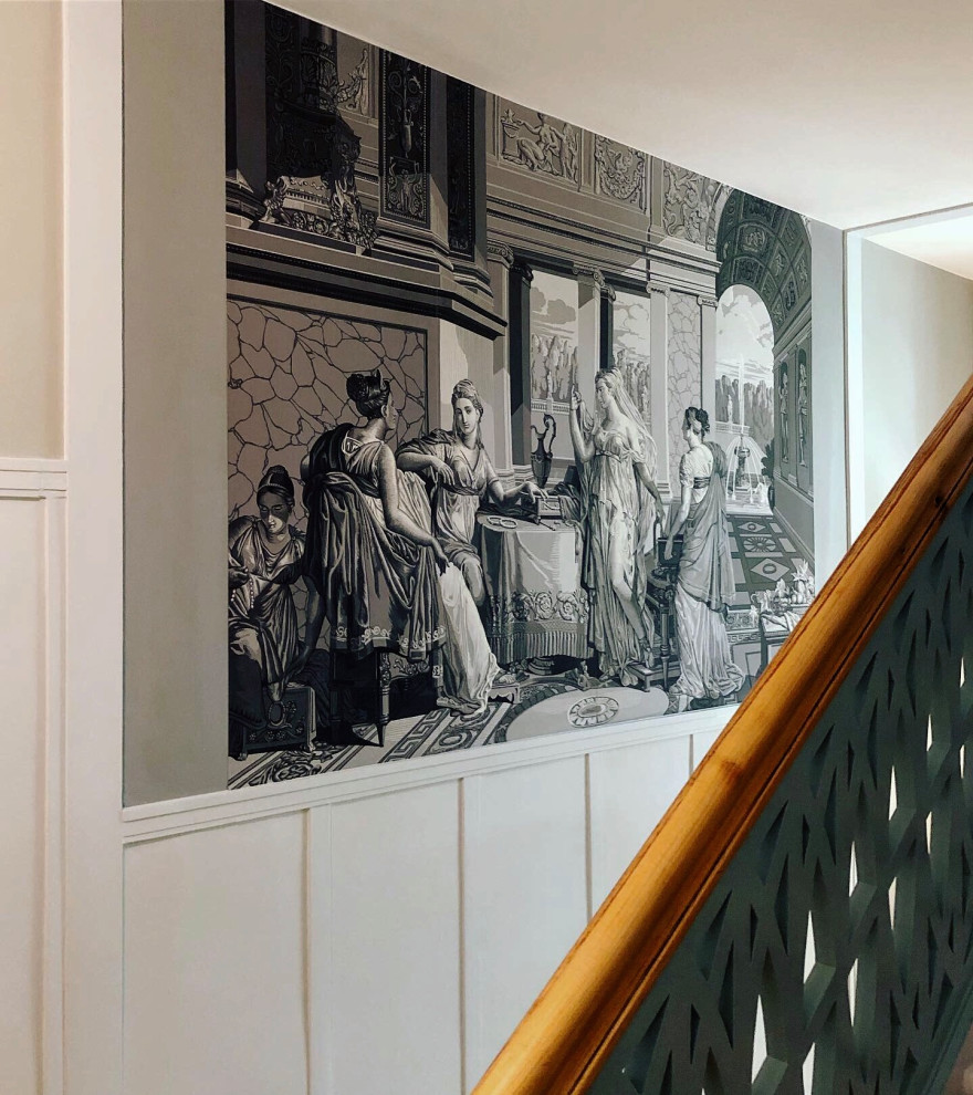 Gerade Klassische Treppe mit Holz-Setzstufen und Holzwänden in Berlin