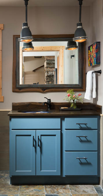 Small mountain style bathroom photo