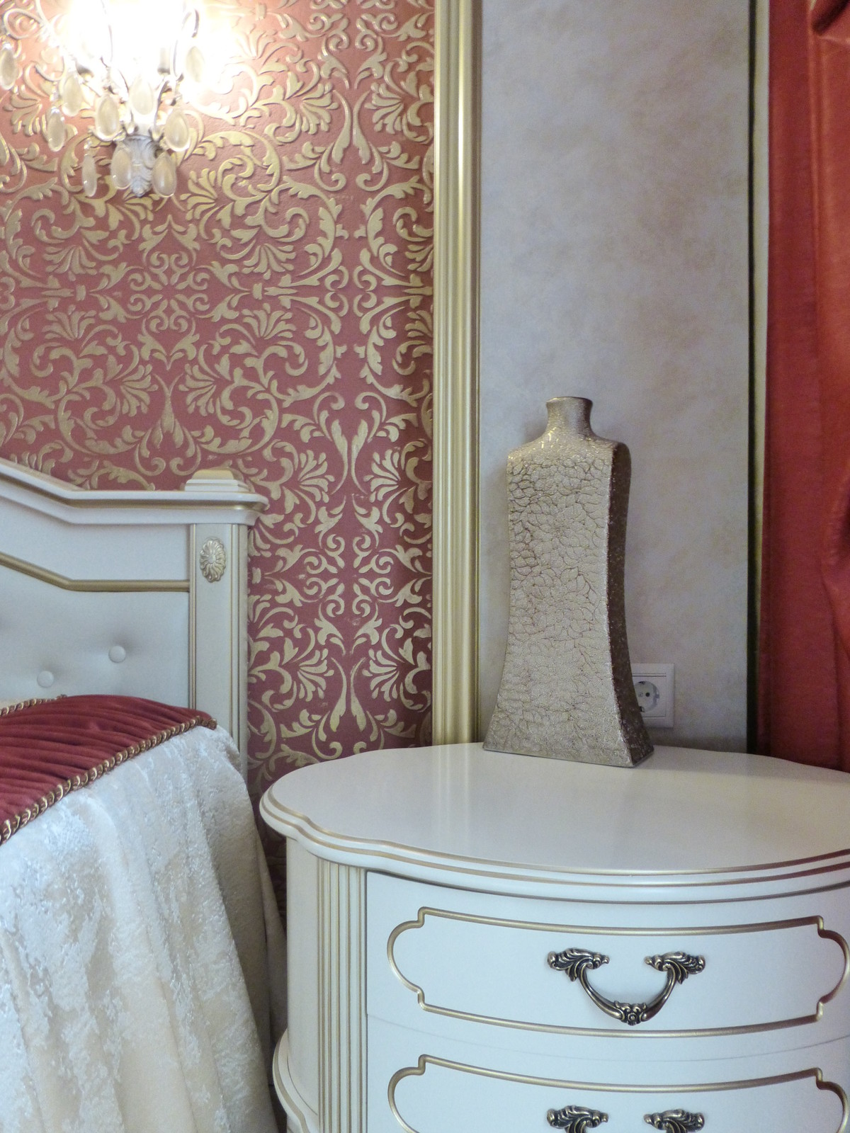 Квартира, спальня в "классическом" стиле