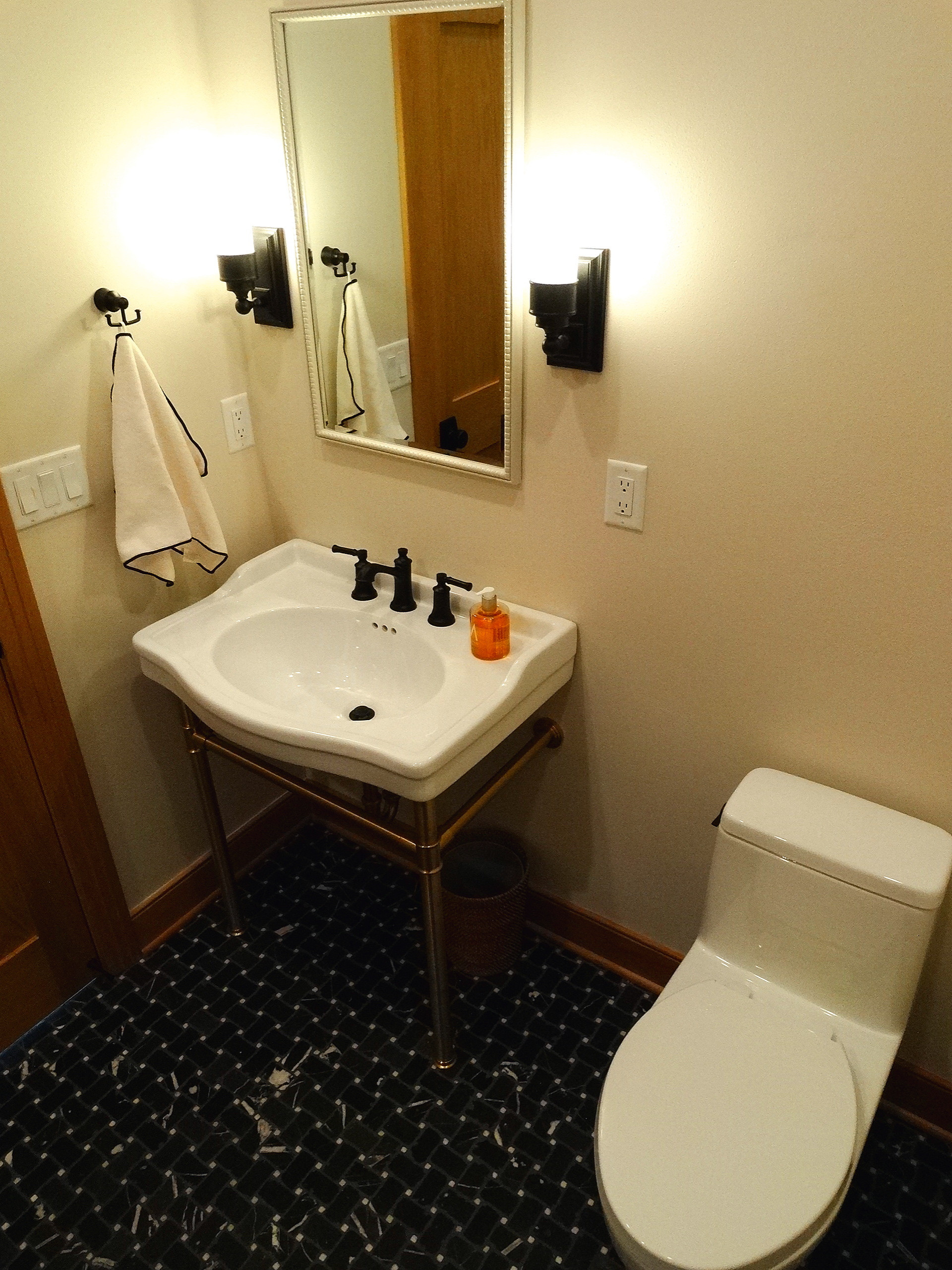 Hartland Residence - First Floor Remodel
