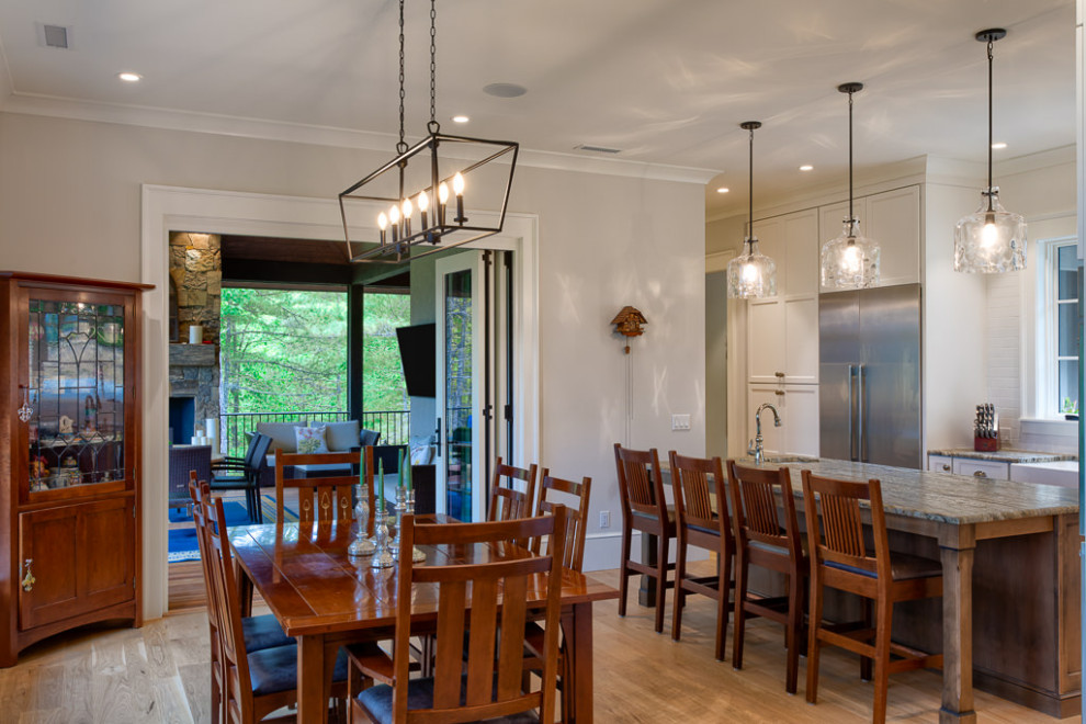 Kitchen - transitional kitchen idea