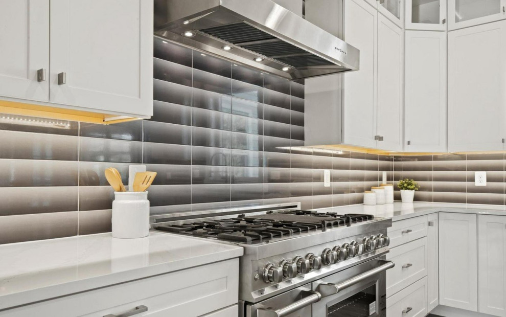 Kitchen - kitchen idea in DC Metro