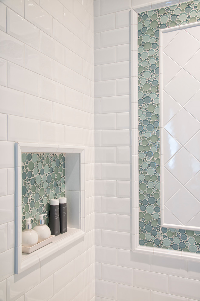 Example of a transitional bathroom design in DC Metro