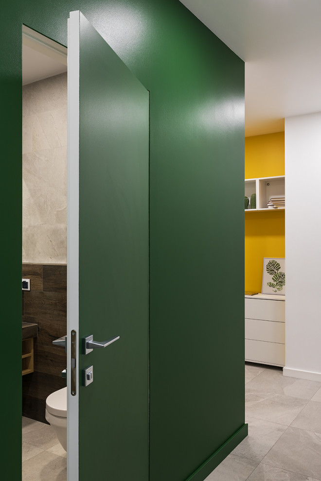 Арендная квартира с зеленой стеной в г. Минске.