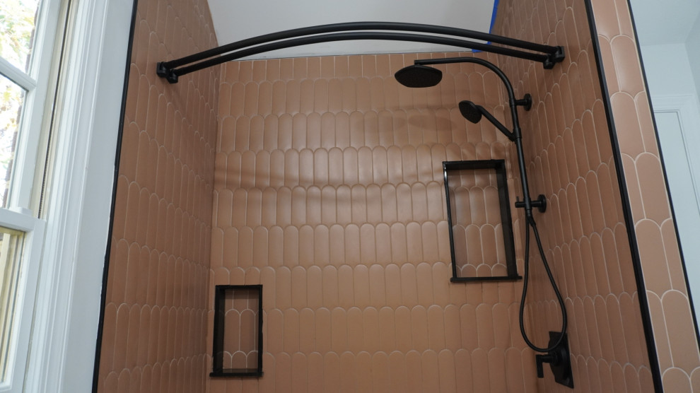 Kids/Guest Bathroom