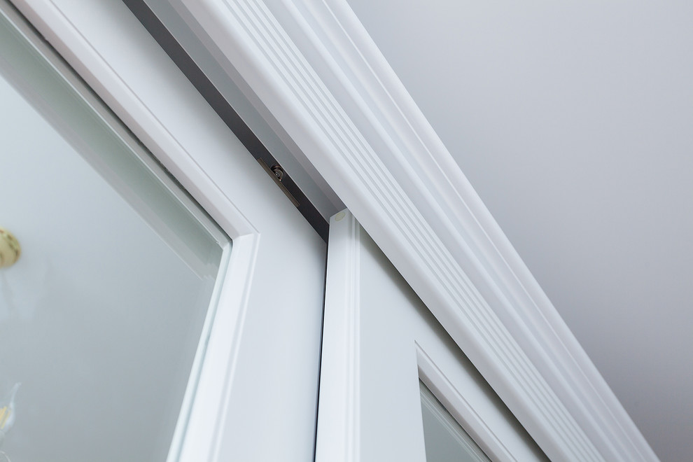 Шкаф купе с зеркальными фасадами