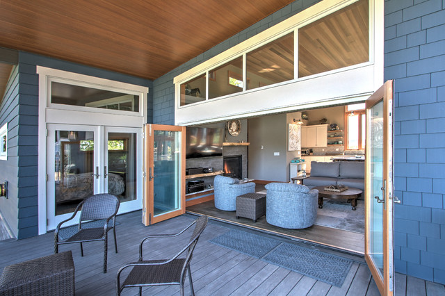 White Family Cabin contemporary-terrace