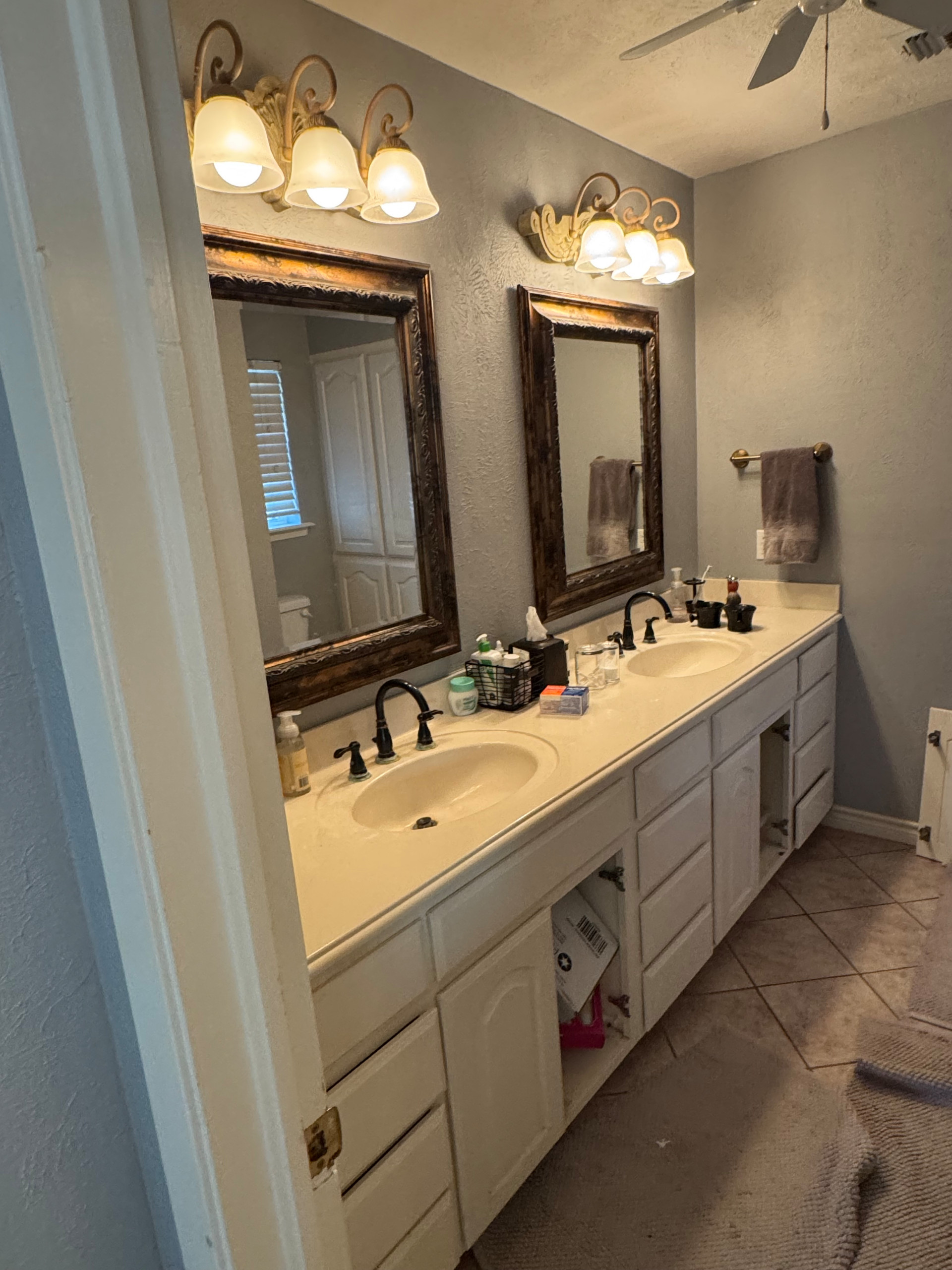 Far North Dallas Kitchen and Bath Remodel