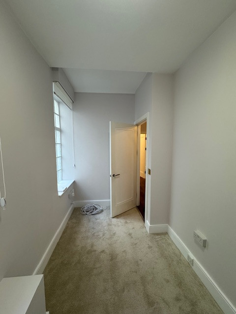 Full refurbishment works of high-end flat (x5 Bedrooms)at high street kensignton