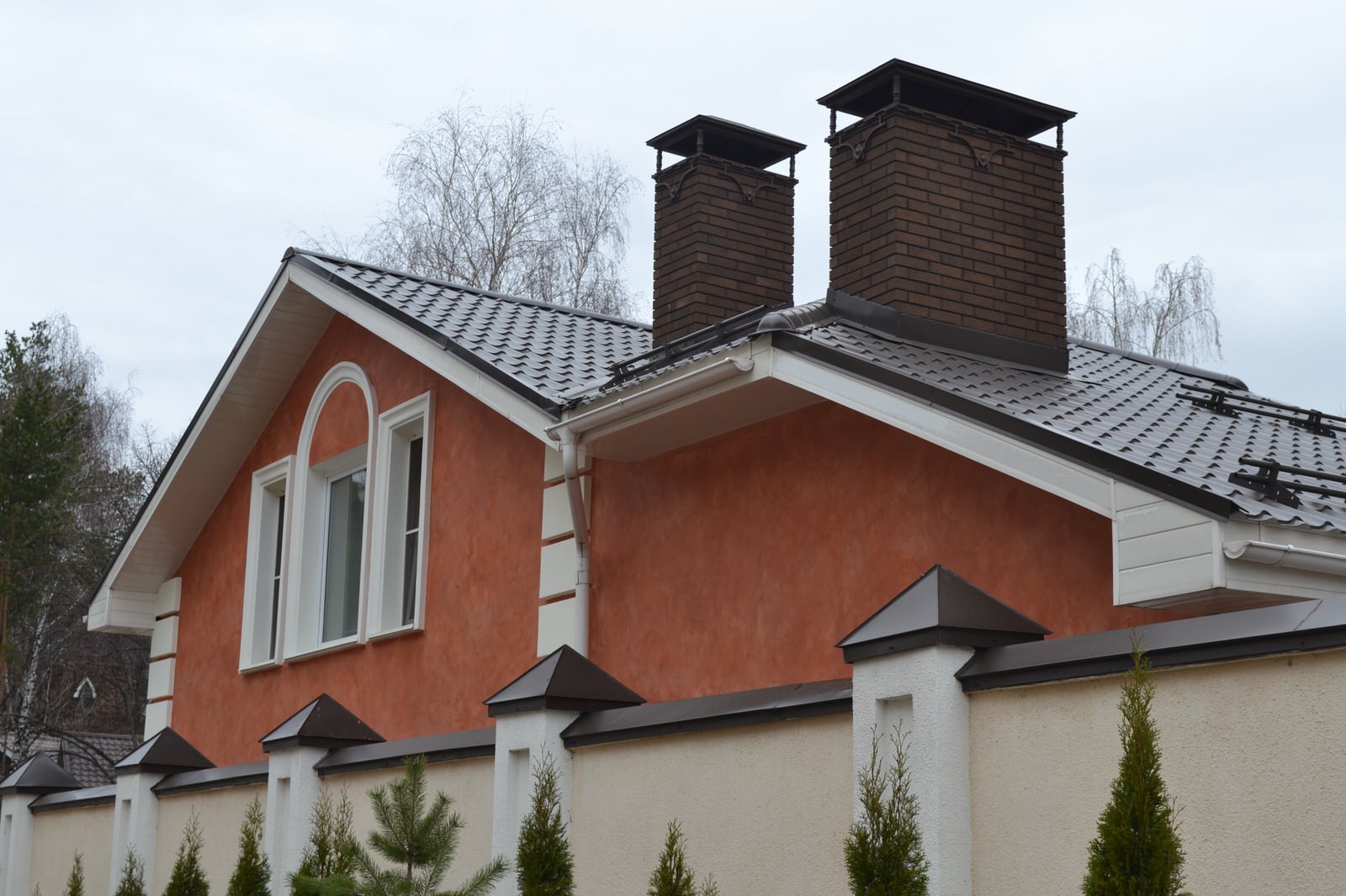 Фасад дома в Подмосковье - Классика