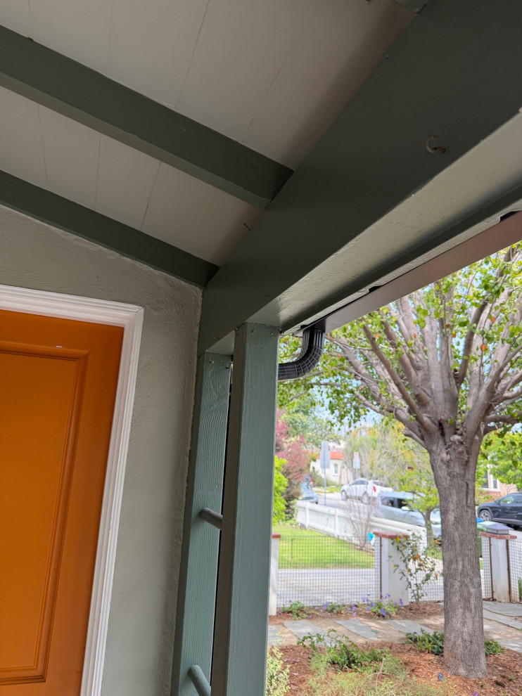 Stucco/Window Trim
