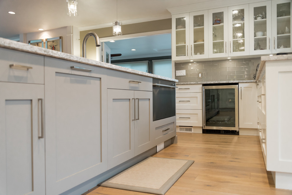 Inspiration for a transitional kitchen remodel in Vancouver