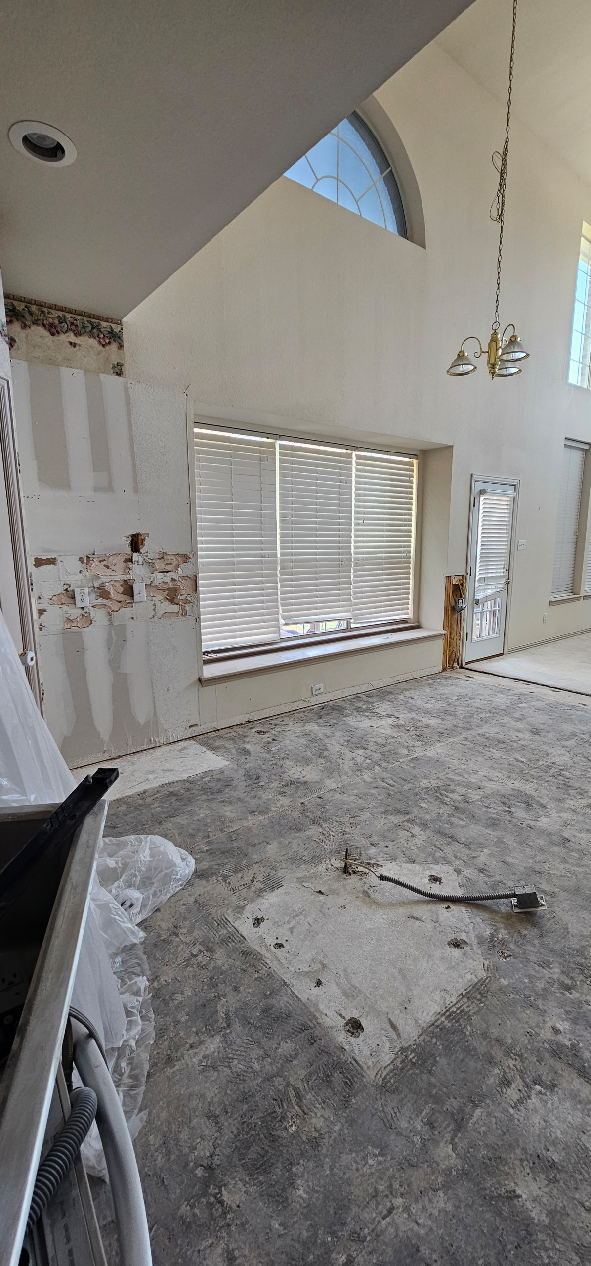 FOX CROSSING KITCHEN AND LIVING ROOM UPGRADE