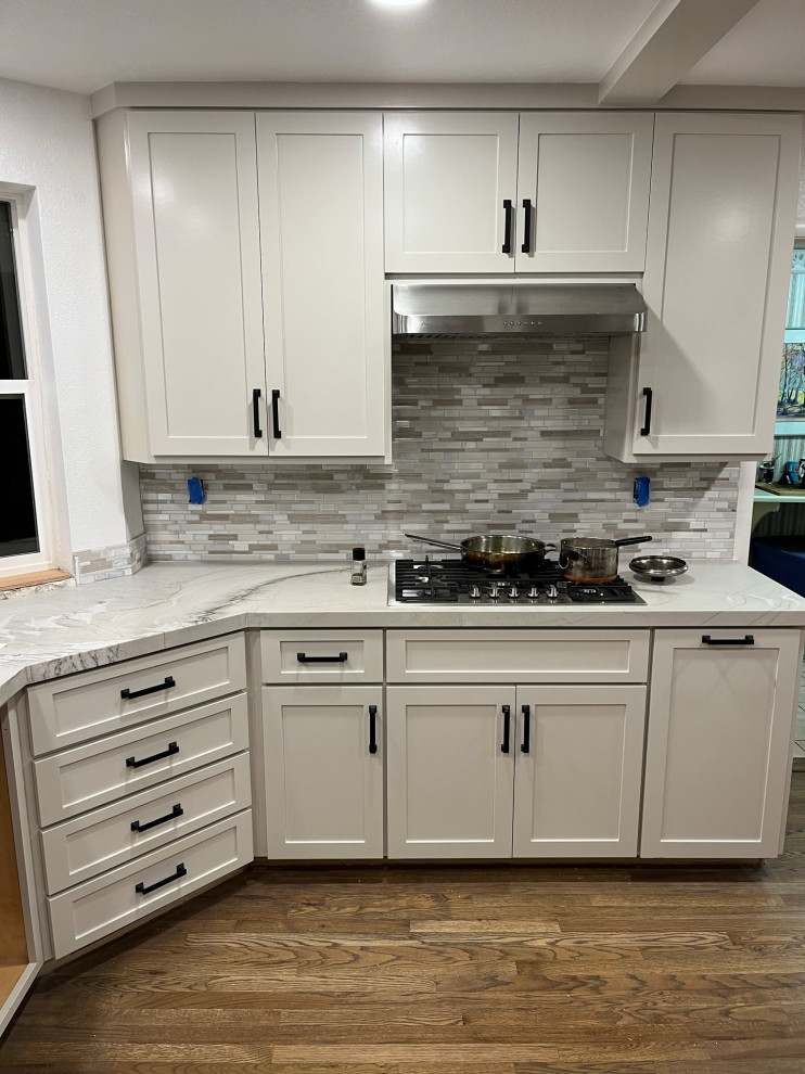 White Kitchen