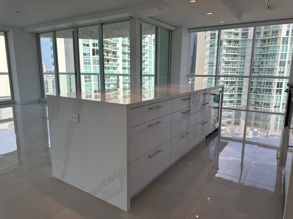 Sunny Isles Beach - 3 Bedroom / 3 Bath full renovation