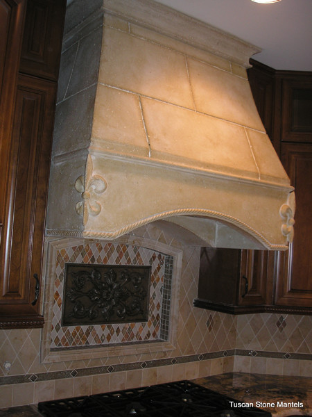 Kitchen - transitional kitchen idea in Atlanta