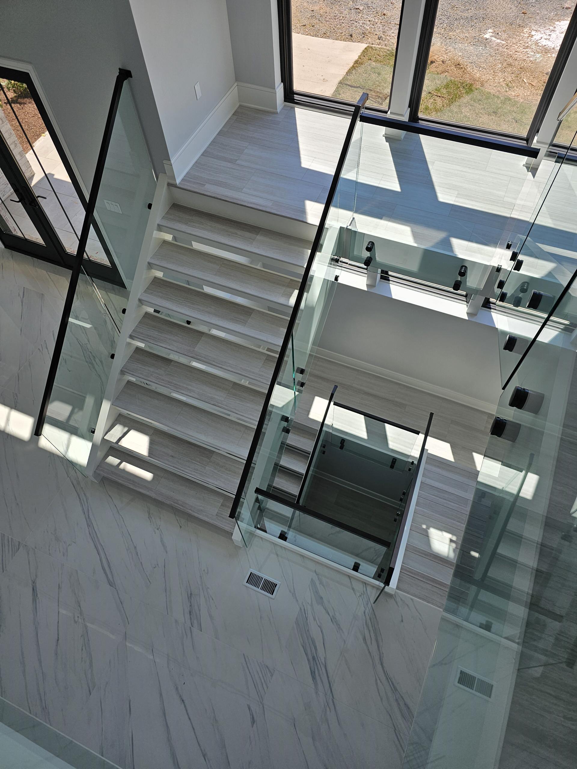 125_Modern Open Rise Stair with Glass Balustrade, Aldie, VA 20105
