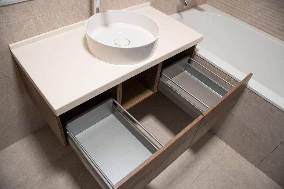 Встроенный шкаф в ванну. Тумба под раковину