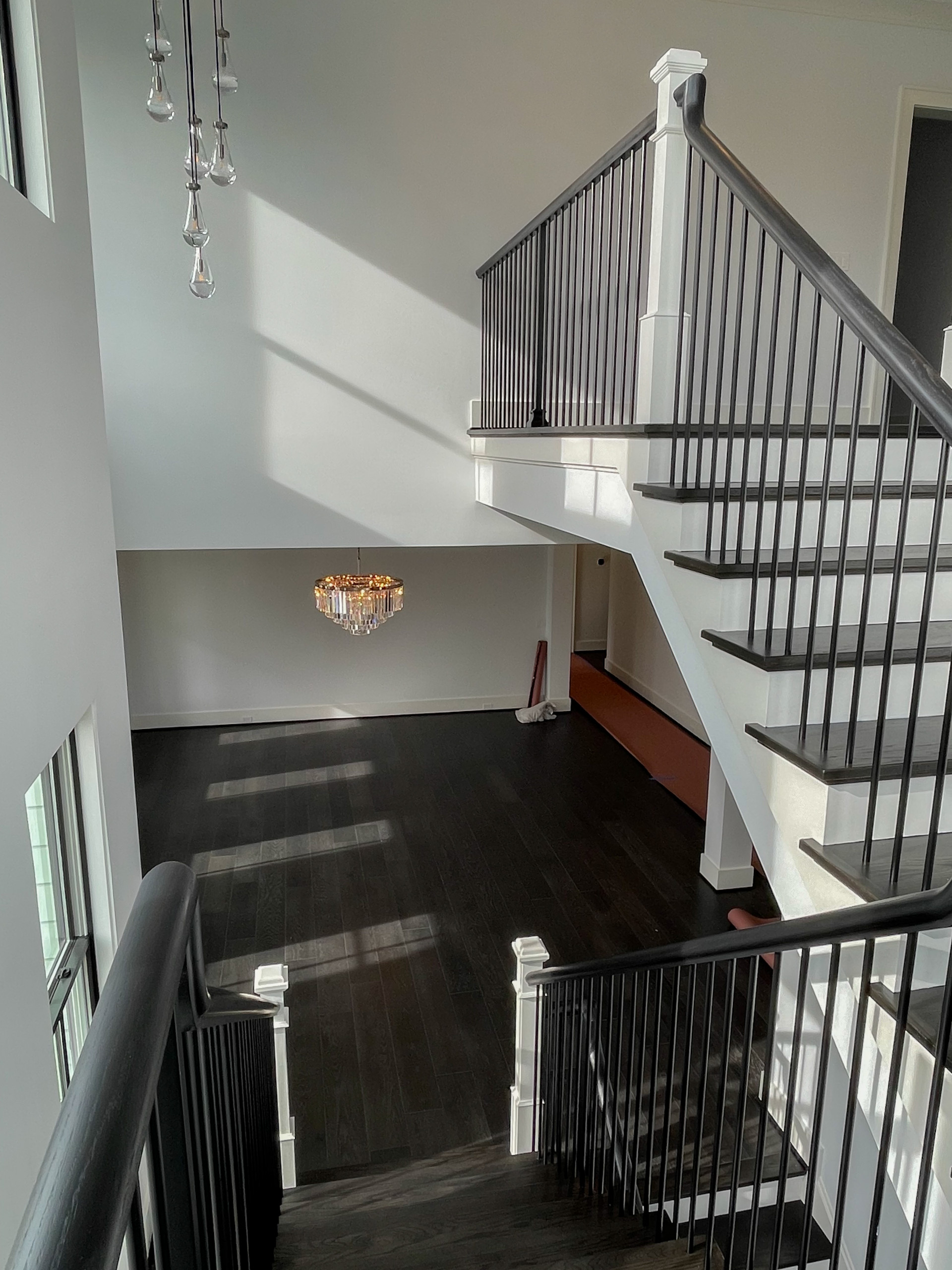 90_Classic Staircase with a Contemporary Twist, McLean VA 22101