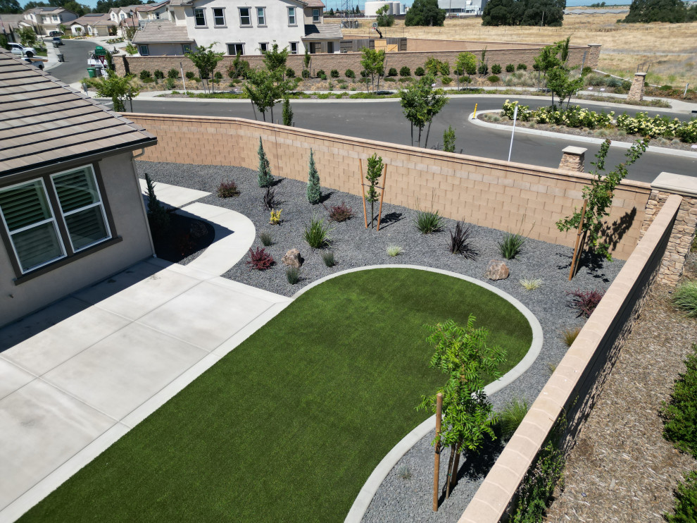 Roseville Backyard Turf and Concrete