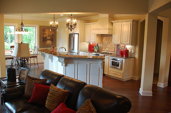 Design ideas for a traditional kitchen in Charlotte.