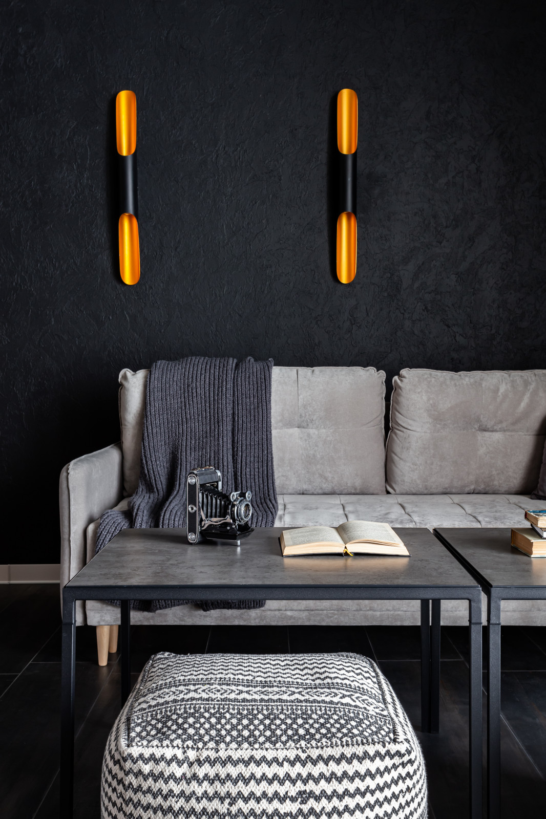 Квартира в черном