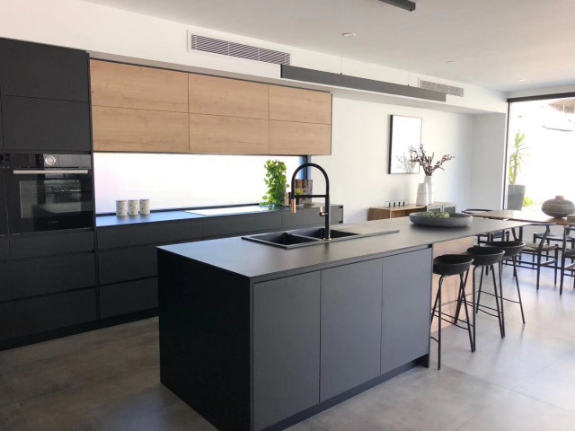 Kitchen renovation moderne-koekken