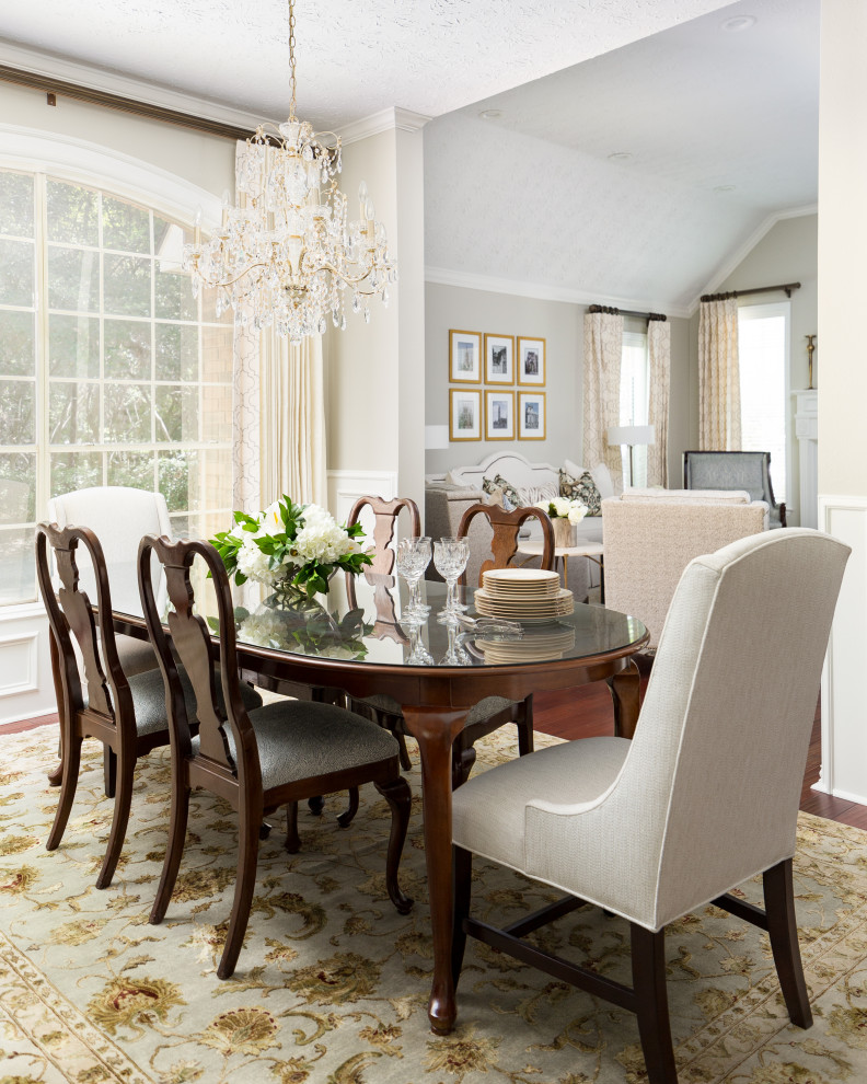 Inspiration for a traditional dining room in Houston.