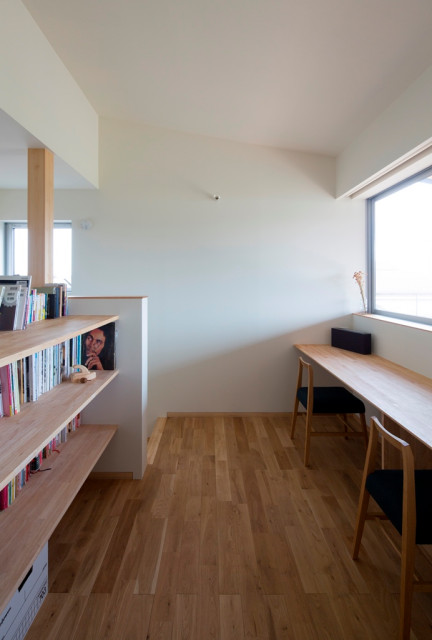 寺津の家／墨色の押縁板壁の家 bureau-a-domicile