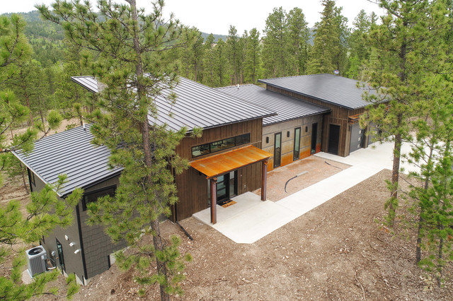 Eagle Ridge Circle Residence contemporary-exterior