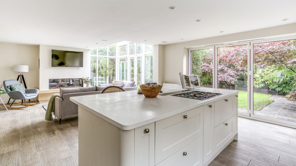 Staged to Sell - Part Furnished - Project Dovestone Gardens