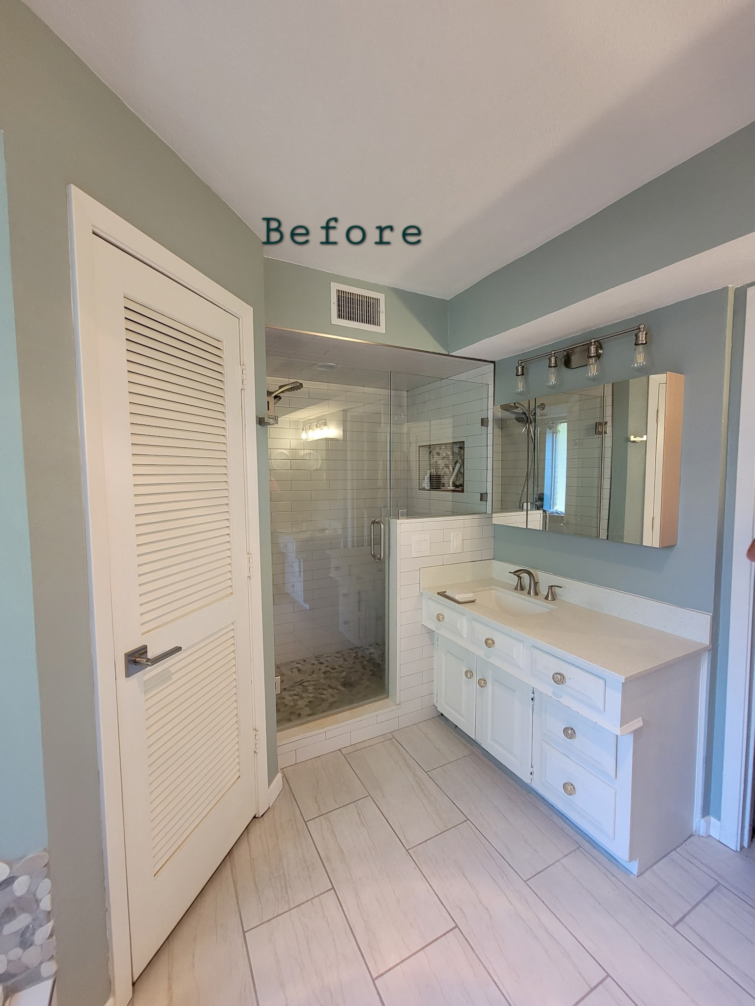 CONTEMPORARY MASTER BATHROOM WITH WALKING CLOSET
