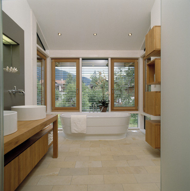 Schauer contemporary-bathroom