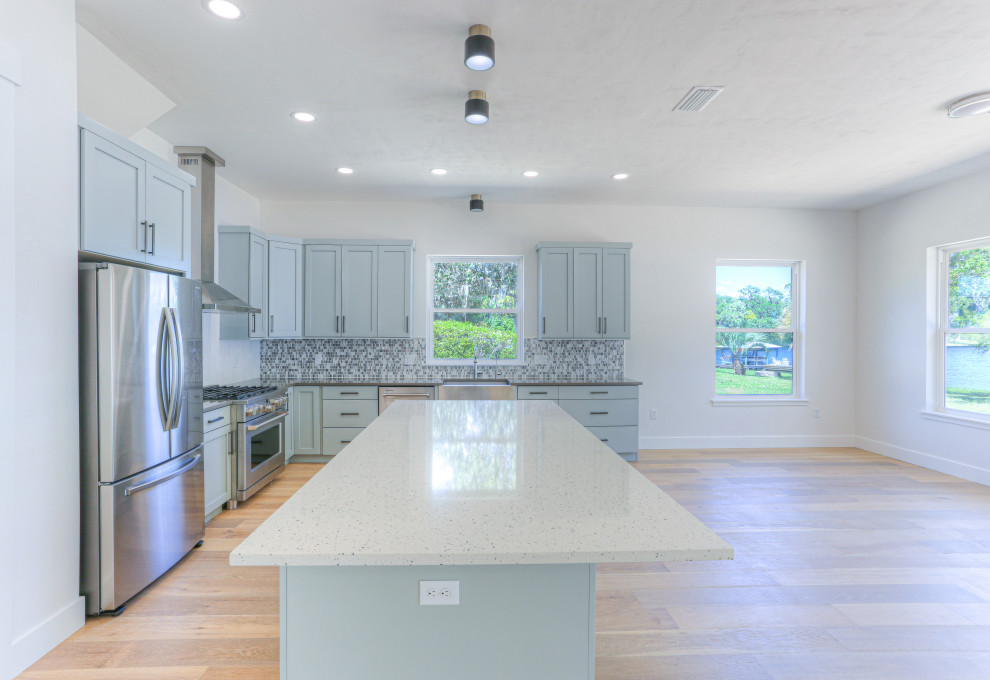 Custom Home - Lake Winnott, FL