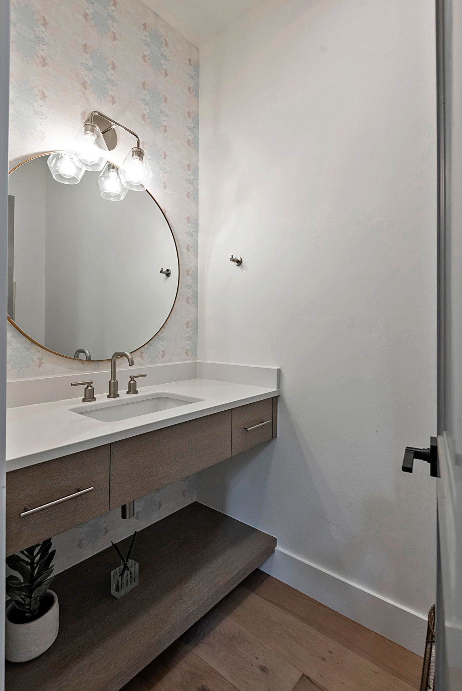 Prospecter Modern Beauty