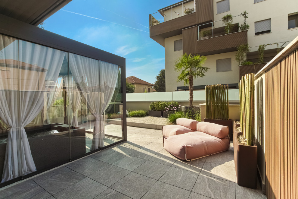 Appartamento flessibile con parete mobile e terrazzo abitabile – Milano Magenta