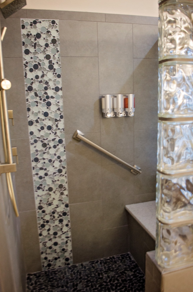 Transitional home design photo in Denver