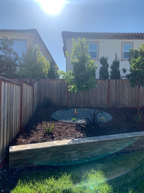 Planting & Hardscapes