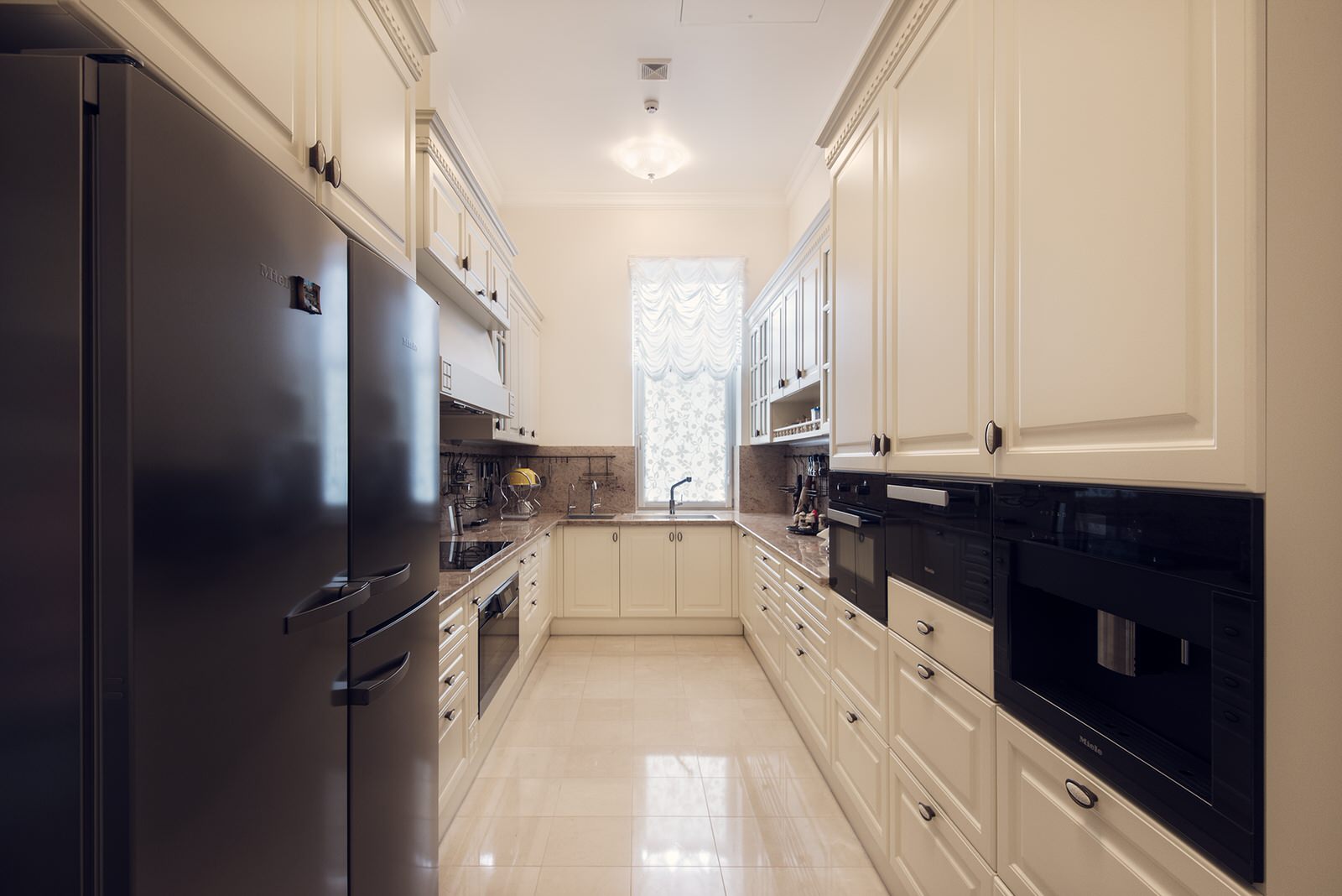 Дом в Миллениум Парк. Элитная мебель