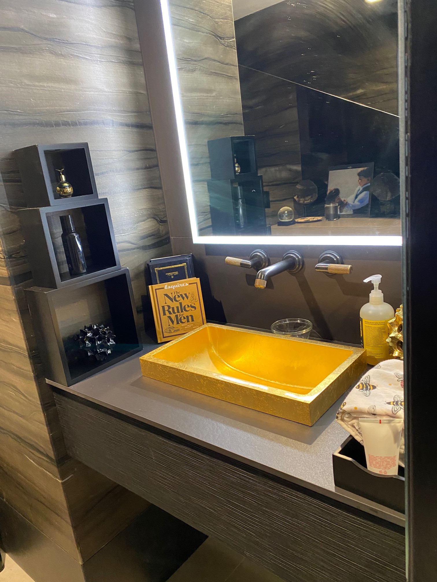 Gore Kitchen, Bathroom, Entertainment, and Back Ends