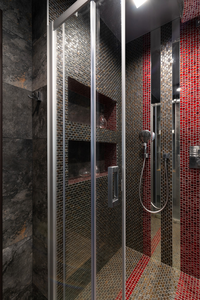 Разные полюса.