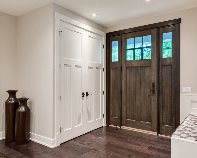 Entryway - transitional entryway idea in Calgary