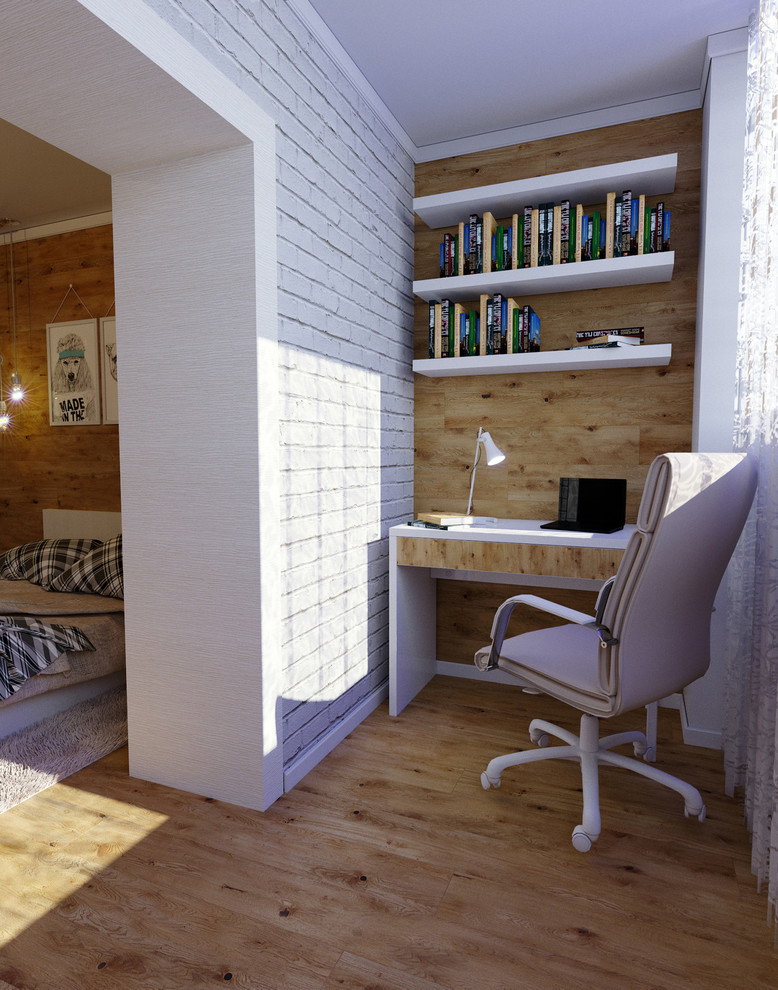 На балконе мы сделали удобный миниатюрный кабинет