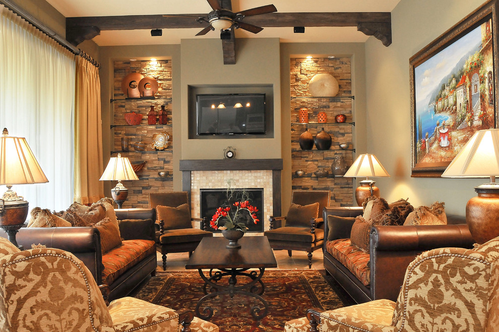 Design ideas for a traditional family room in Atlanta.