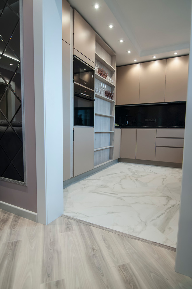 Кухня - вид с гостиной