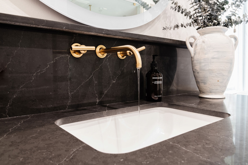 Inspiration for a transitional home design remodel in Orange County