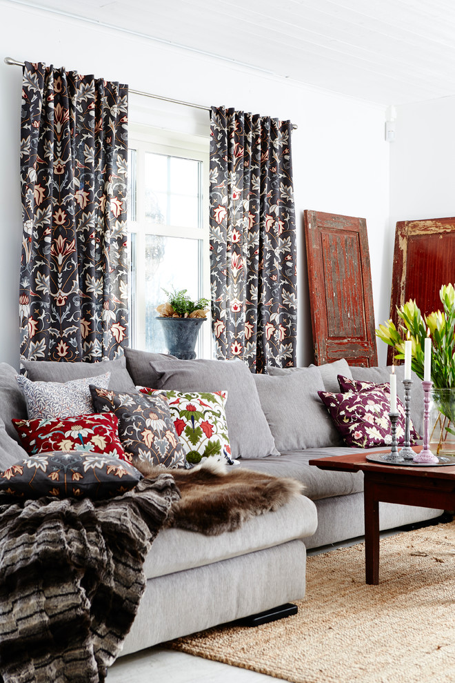 Design ideas for an eclectic living room in Gothenburg.