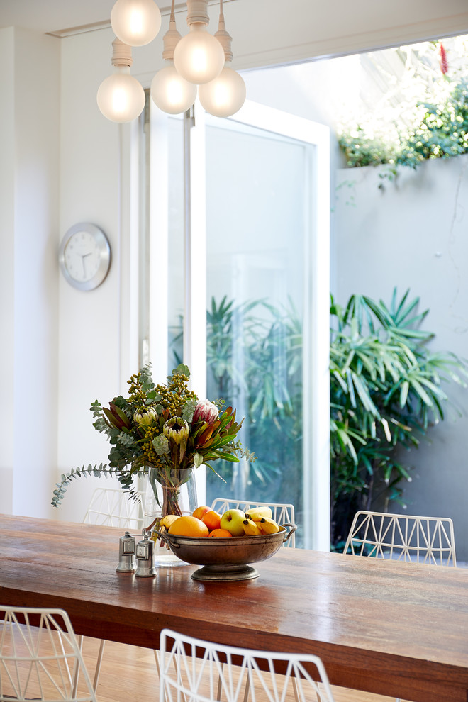 Photo of a contemporary dining room in Sydney.