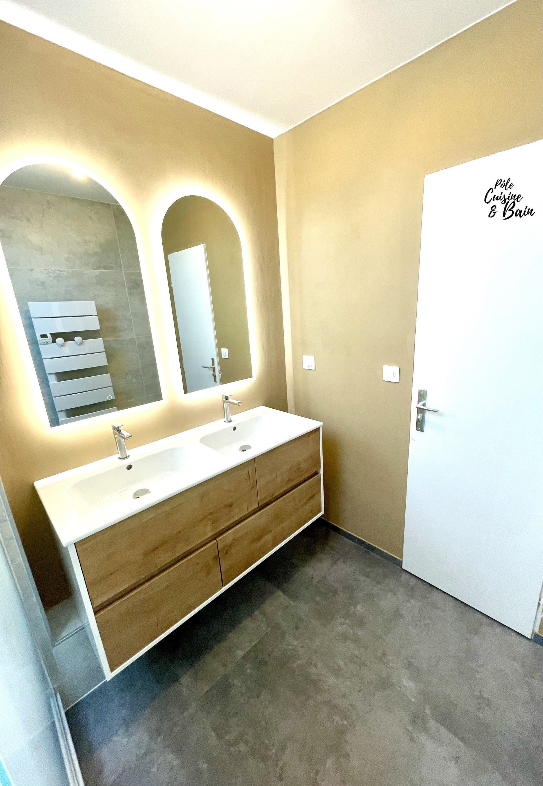 SALLE DE BAIN EN SALLE DE DOUCHE FAMILIALE