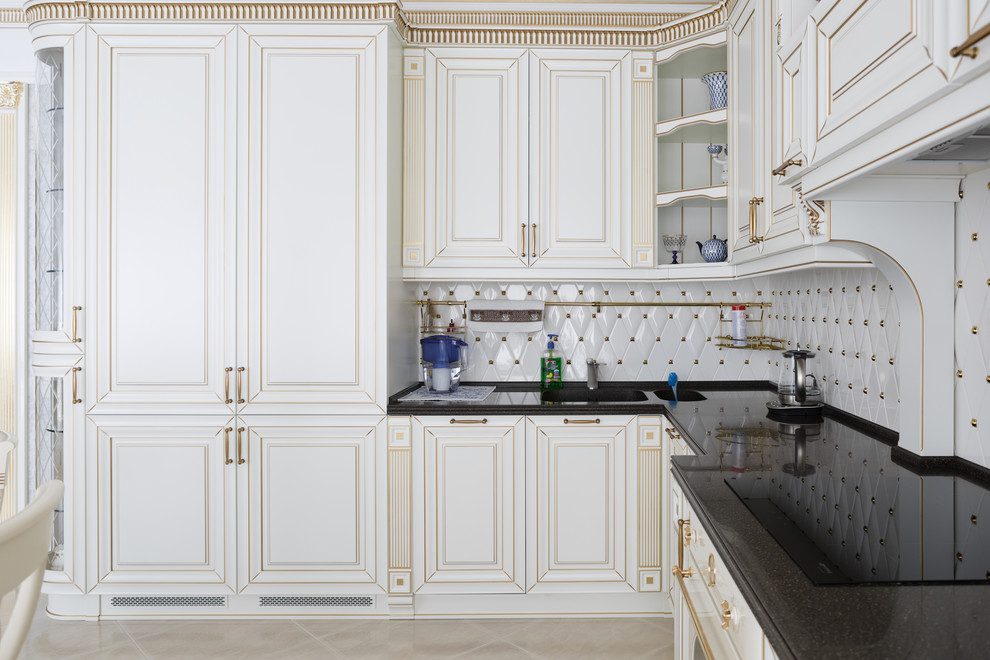 Дом с дворцовой роскошью.